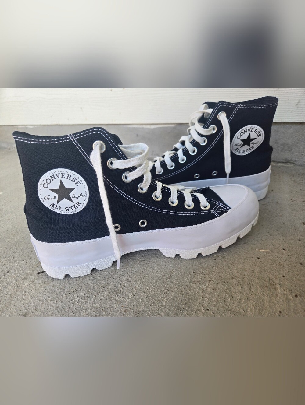 Converse Chuck Taylor Black Canvas Excellente Conditions